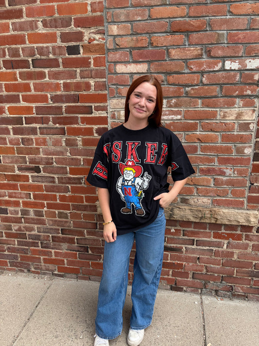 Husker Split Tee
