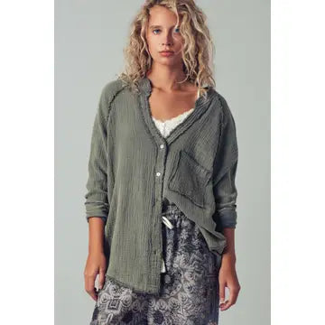 Frayed Button Up - Hunter Green